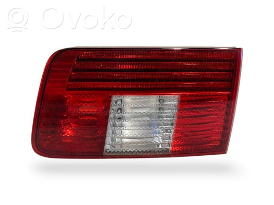 Taillight in the hood