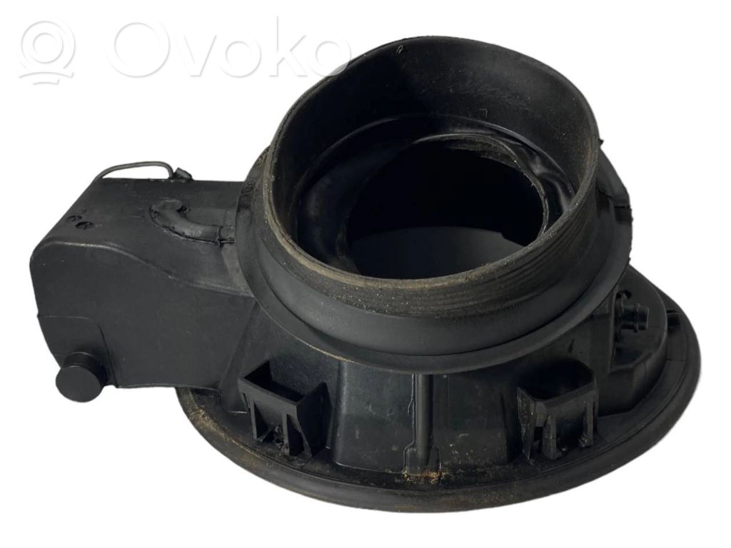 Крышка топливного бака