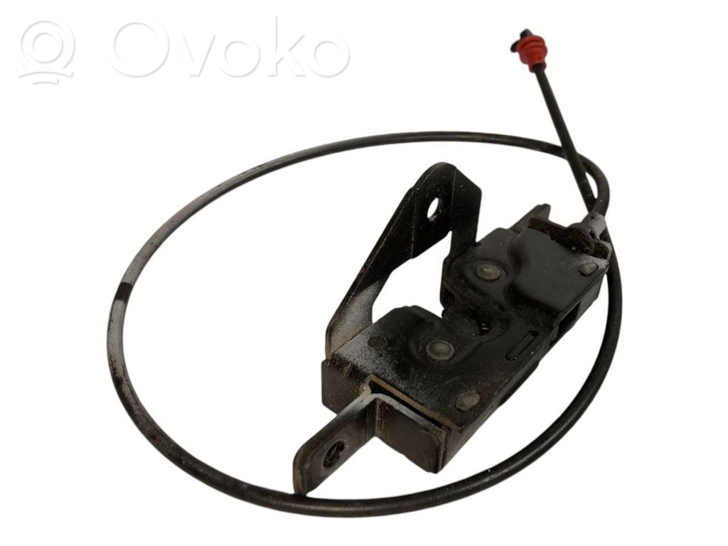 Aizmugurējā pārsega slēdzene