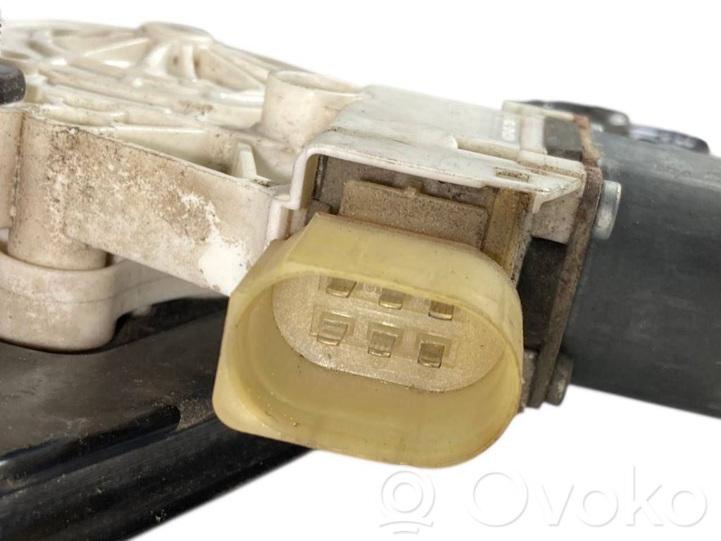 Priekšpusē elektriskā loga pacelšanas mehānisma komplekts