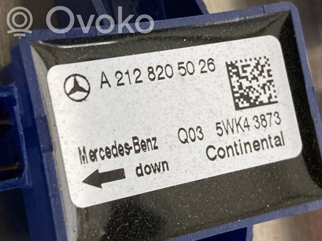 Priekšpusē elektriskā loga pacelšanas mehānisma komplekts