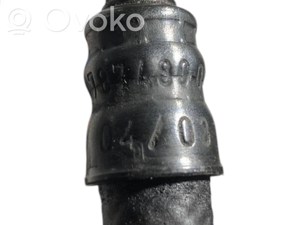 Degvielas caurulīte (-es)