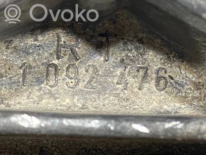 Transmission mounting bracket