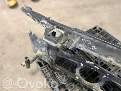 Radiatoru paneļa augšējā daļa (televizors)