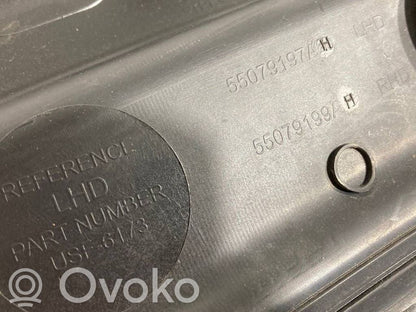 Stikla tīrītāja slotiņas