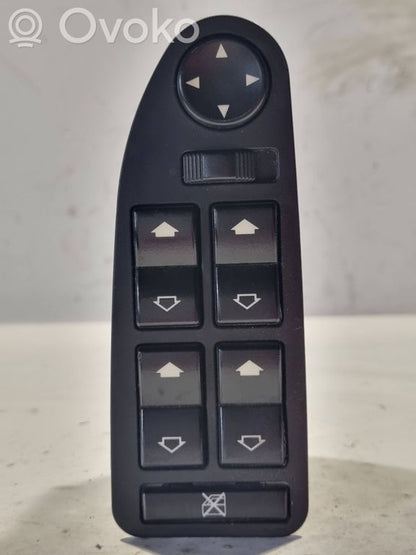 Window lift control switch(es)