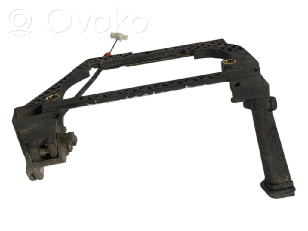 Holder/bracket for external opening handle at the back