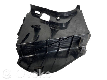 Kāju zonas sānu dekoratīvā apdare