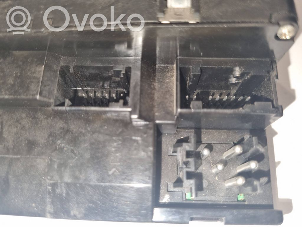 Elektrisko logu slēdzis