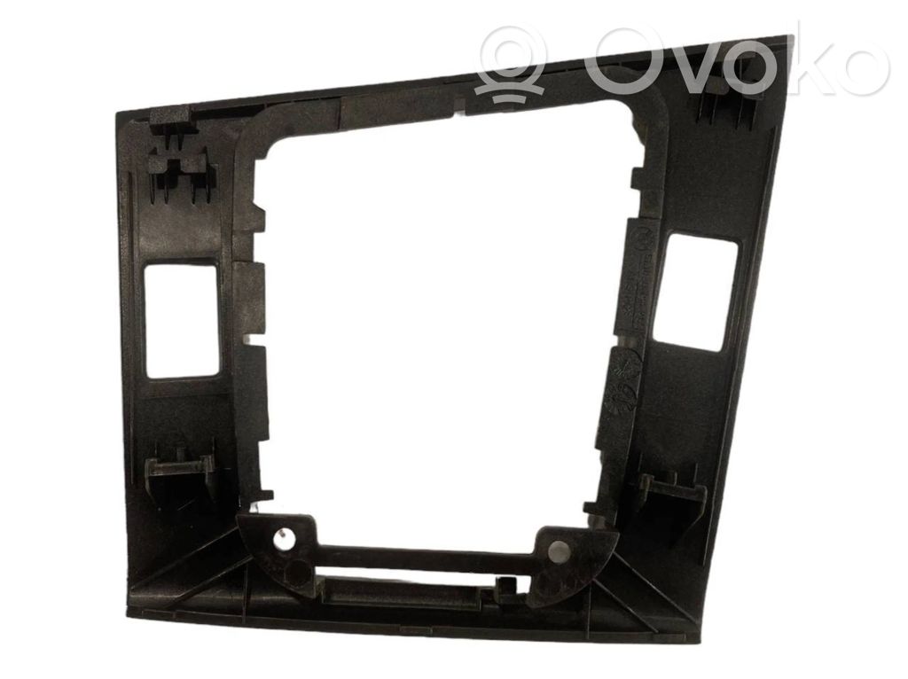 Декоративная накладка на рычаг переключения передач (пластик)