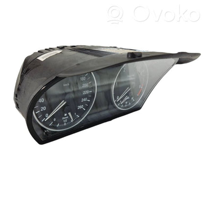 Speedometer (in the instrument panel)