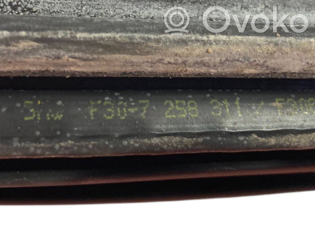 Trim rubber (on the rear door)