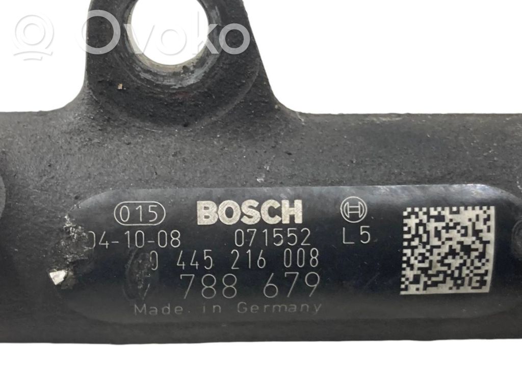 Fuel main pipe