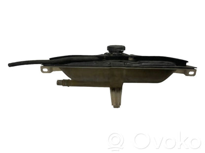 Dzesēšanas šķidruma izplešanās tvertne