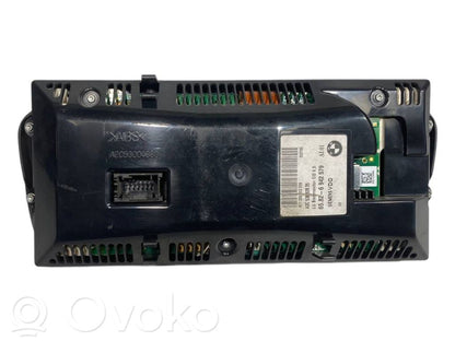 Ekrāns / displejs / mazais ekrāns