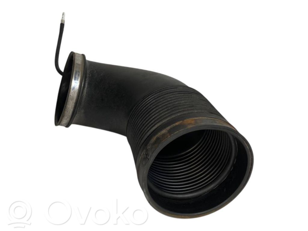 Šļūtene (-es) / caurule (-es)