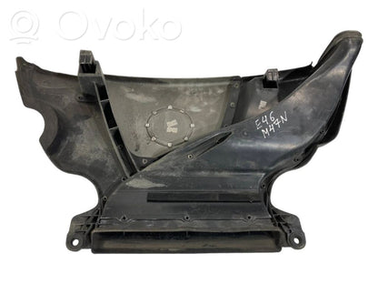 Engine cover (decorative trim)