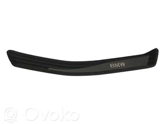 Aizmugurējā sliekšņa dekoratīvā apdare (iekšējā)