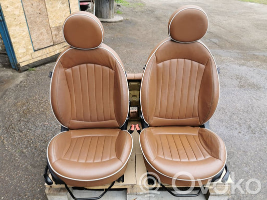 Salona daļu komplekts