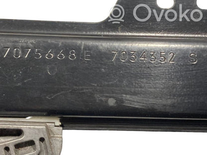 Priekšpusē elektriskā loga pacelšanas mehānisma komplekts