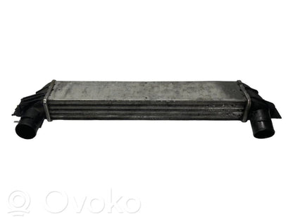 Starpdzesētāja radiators