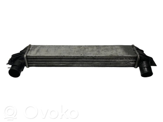 Starpdzesētāja radiators