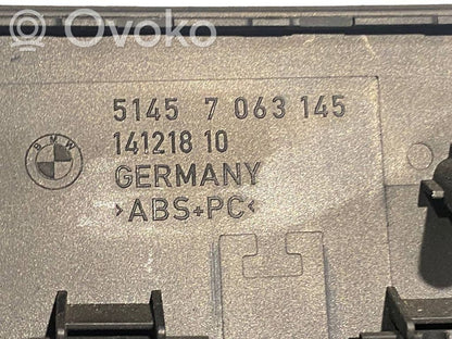 Klimata kontrole / mazā radiatora vadības dekoratīvā apdare