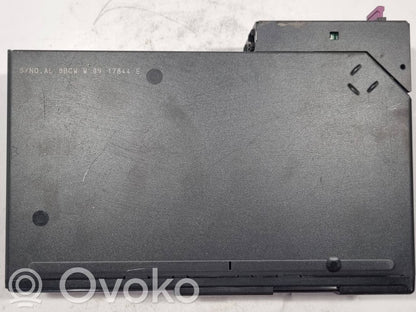 Radio / CD/DVD player / navigation