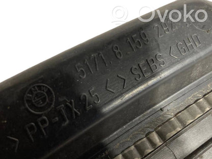 Stikla tīrītāja slotiņas