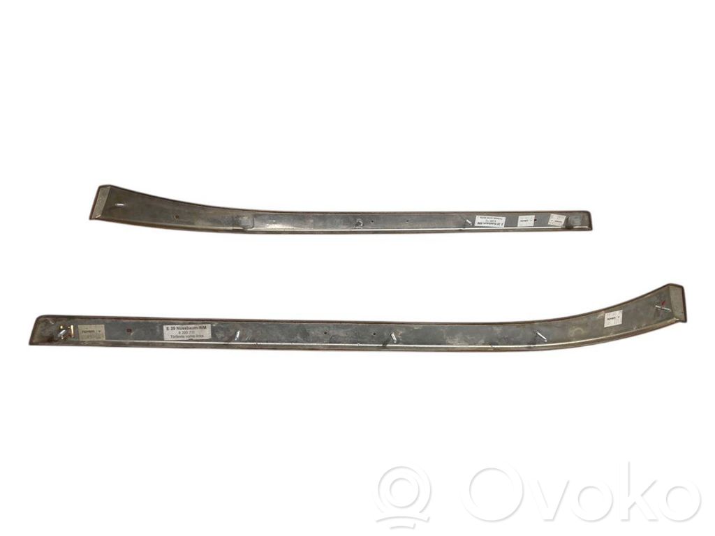 Salona dekoratīvās apdares komplekts