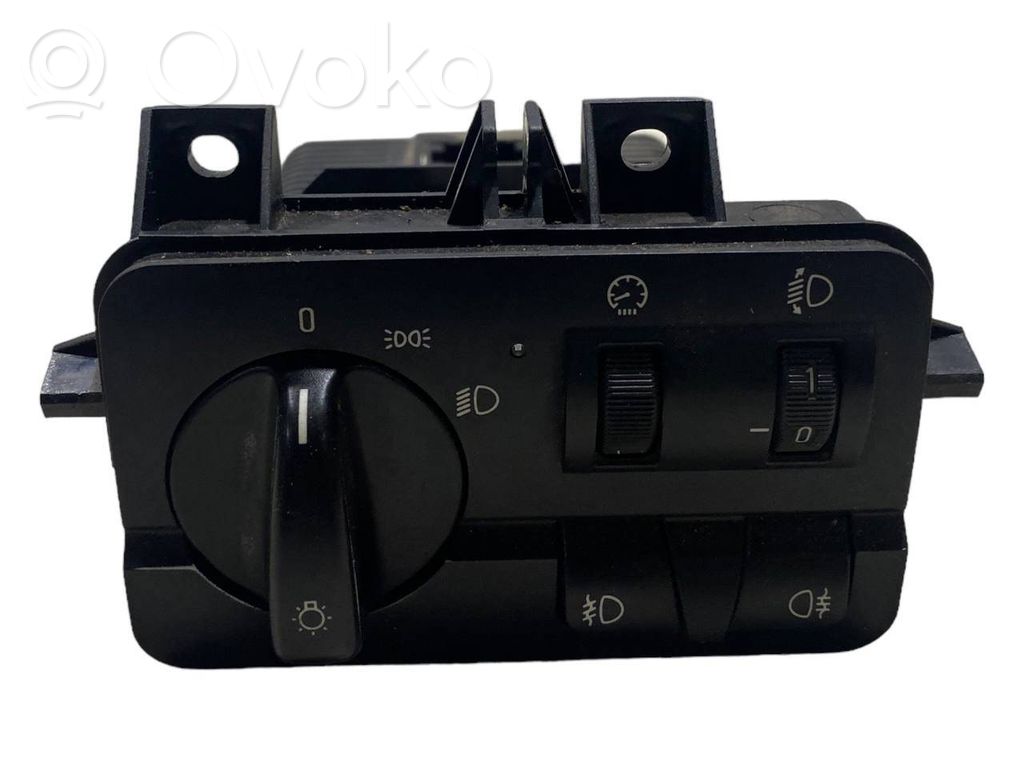 Headlight switch