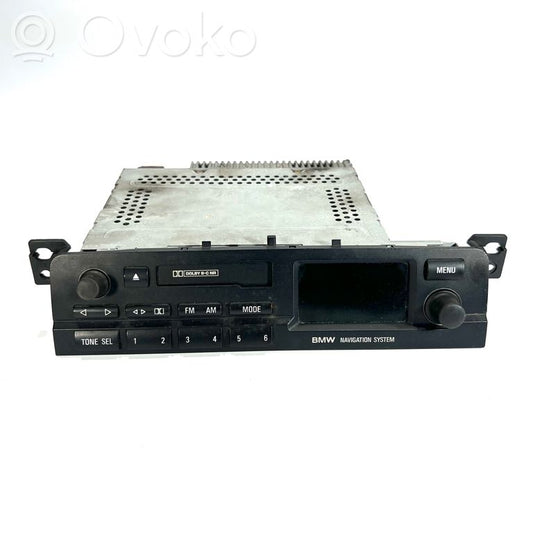 Radio / CD/DVD atskaņotājs / navigācija