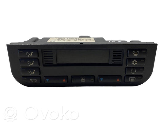 Gaisa kondicioniera / klimata kontroles / salona apsildes vadības bloks (salonā)