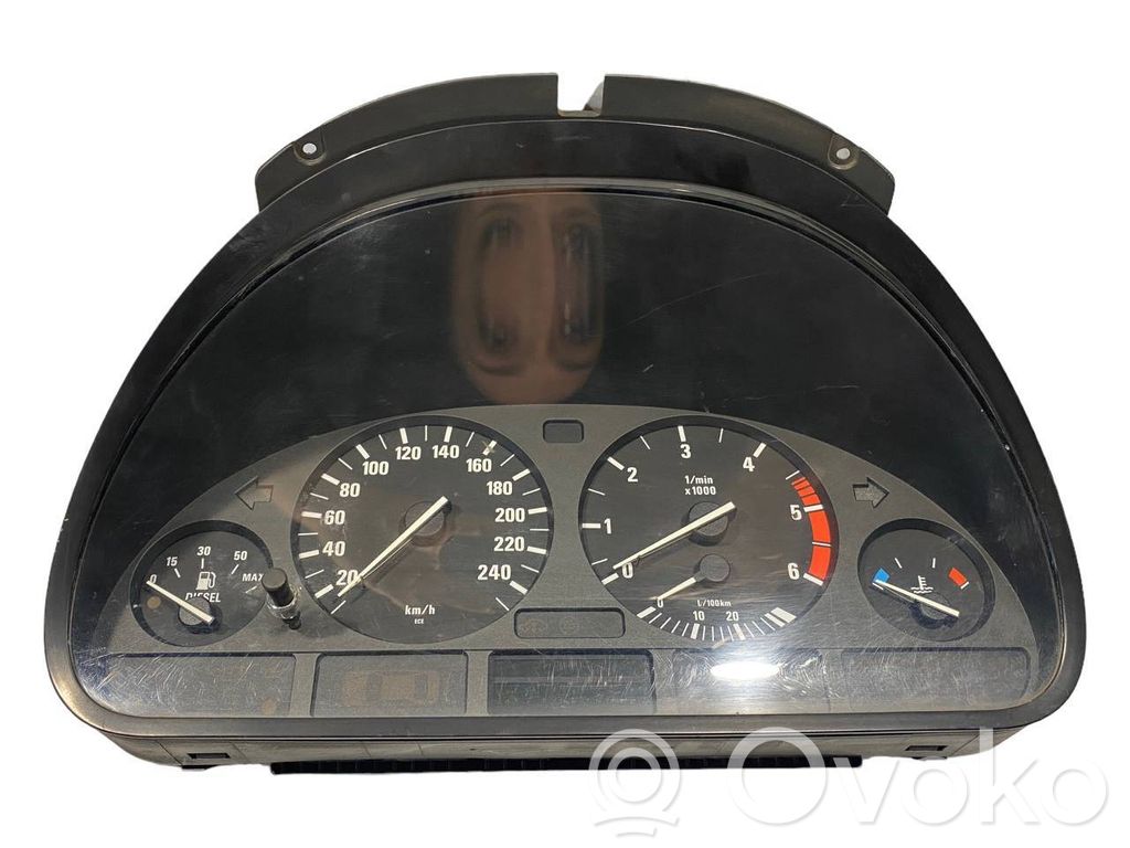 Spidometrs (instrumentu panelī)