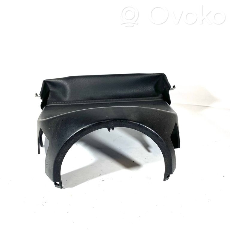 Stūres ass dekoratīvā apdare