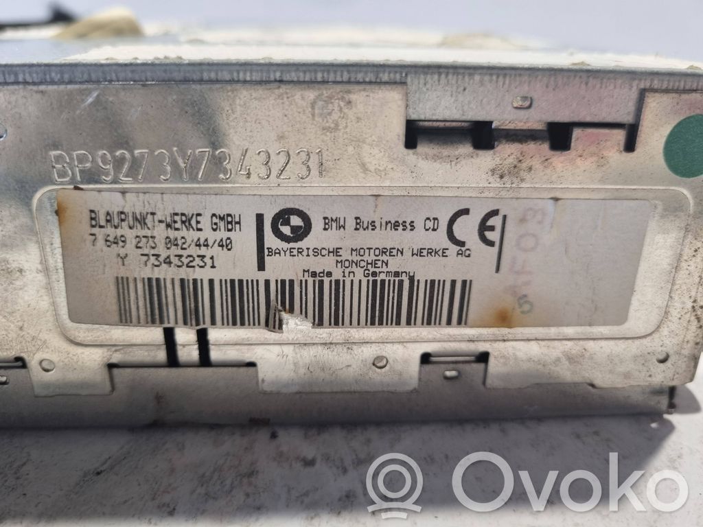 Radio / CD/DVD atskaņotājs / navigācija