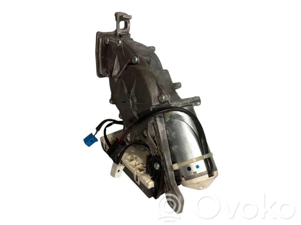 Aizmugurējā pārsega pievilcējs