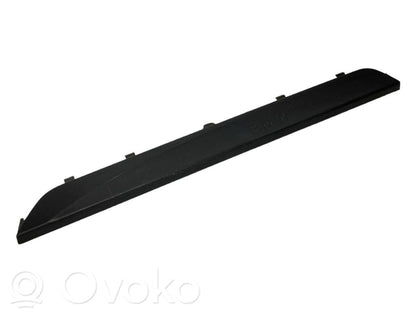 Front sill trim (inner)