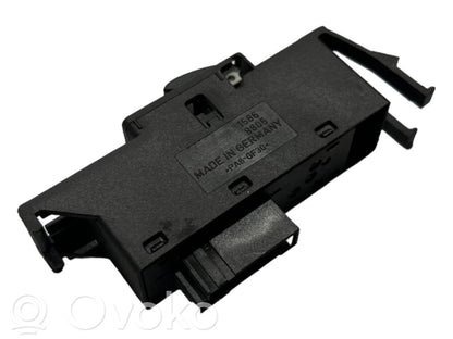 Elektrisko logu slēdzis