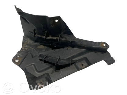 Dzinēja apakšas aizsargs (priekšdaļā)