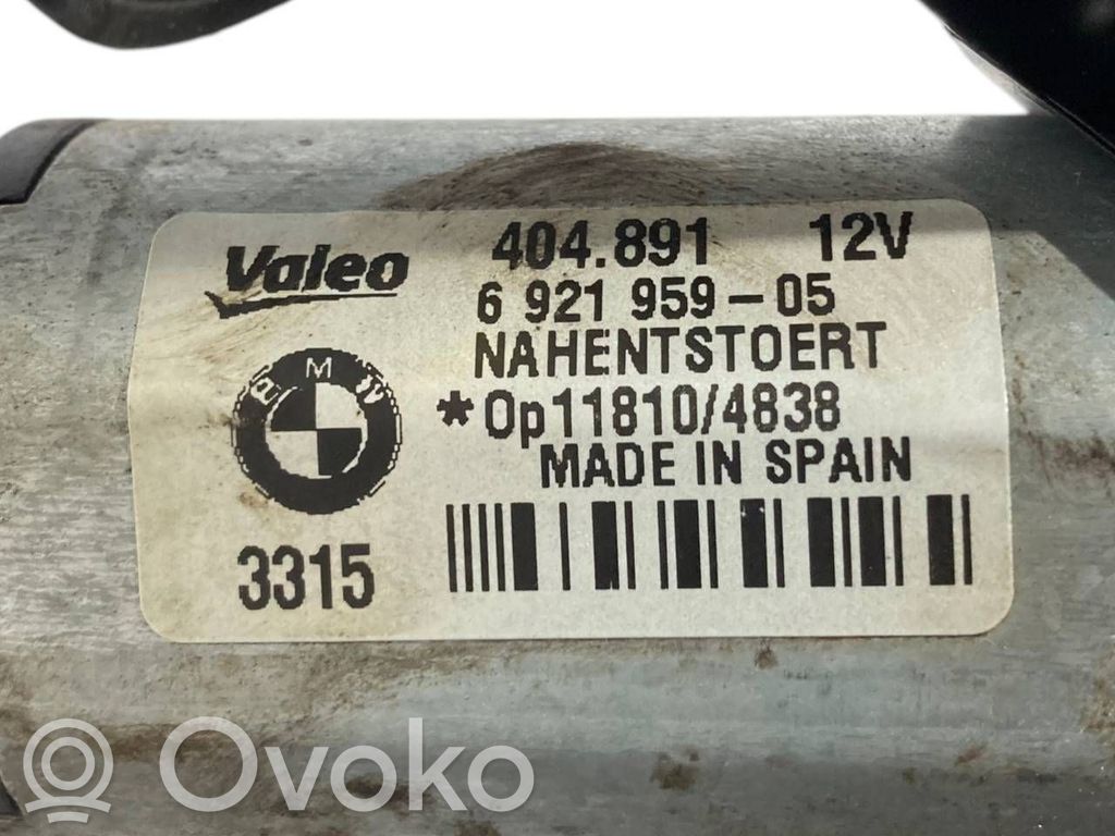 Aizmugurējā loga tīrītāja motoriņš