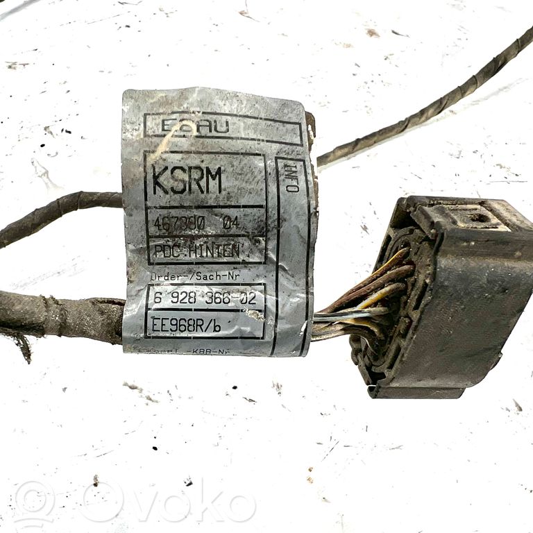 Parkošanas (PDC) sensoru vadu instalācija