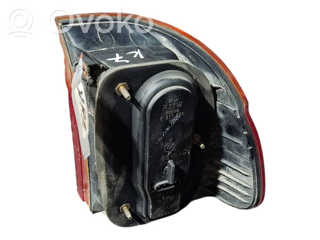 Aizmugurējais lukturis virsbūvē