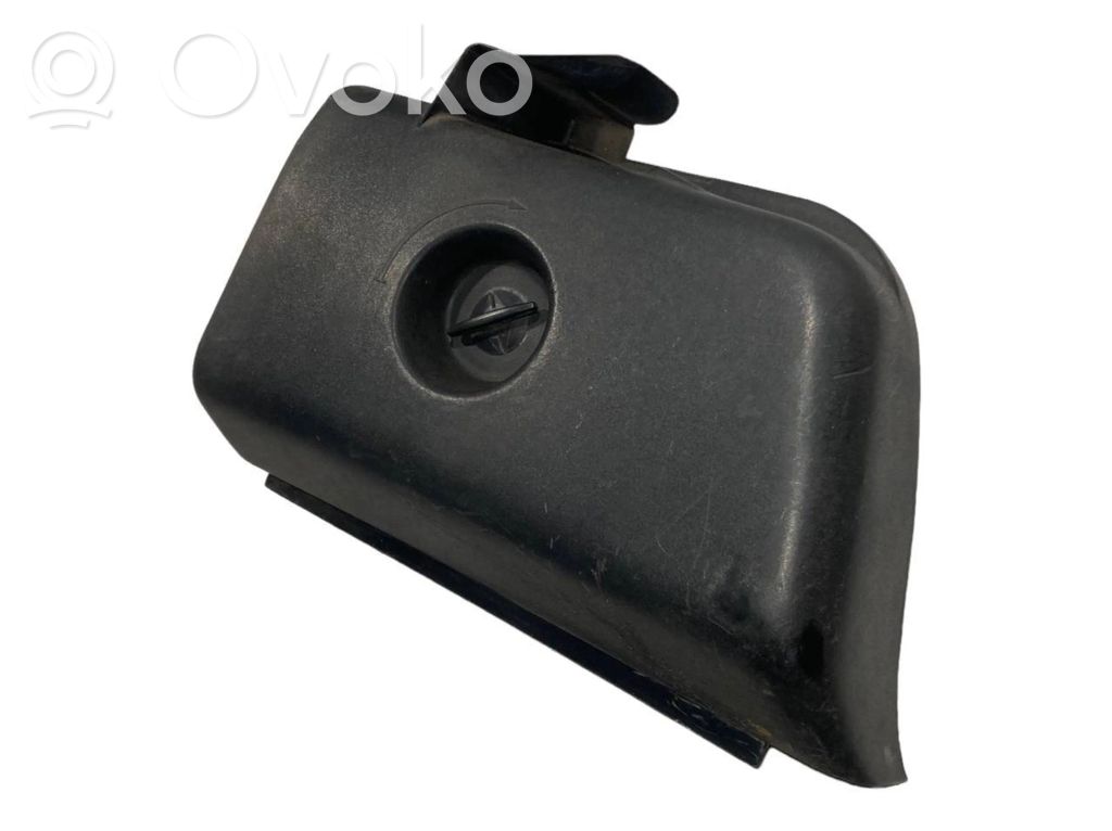 Aizmugurējā luktura detaļa