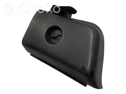 Aizmugurējā luktura detaļa