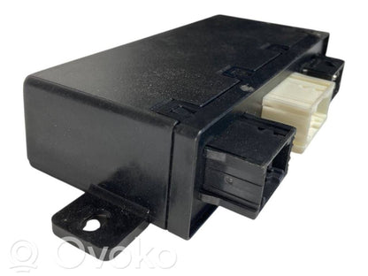 Durvju vadības bloks