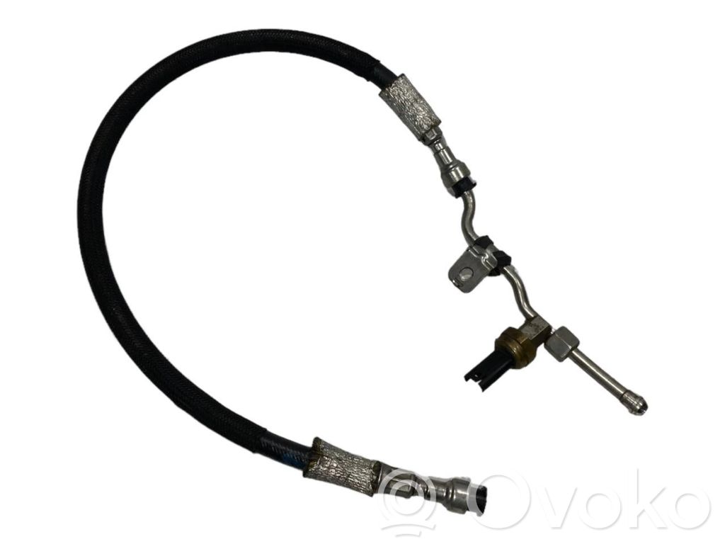 Degvielas caurulīte (-es)