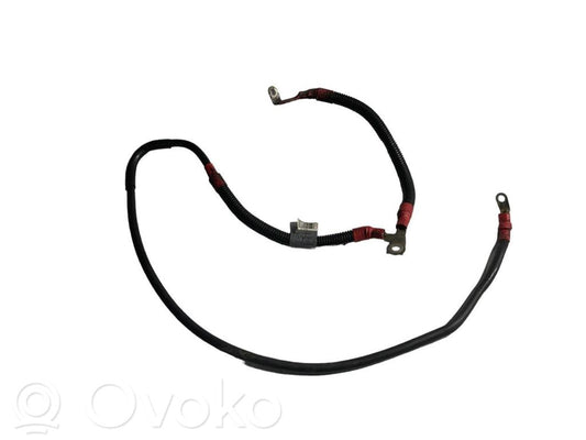 Положительный провод (аккумулятор)