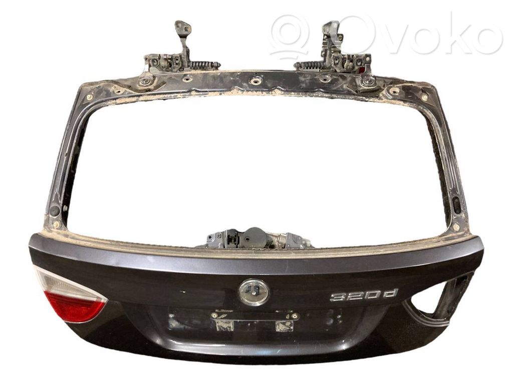 Aizmugurējais pārsegs (bagāžnieks)