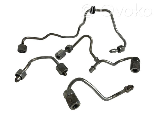 Degvielas caurulīte (-es)